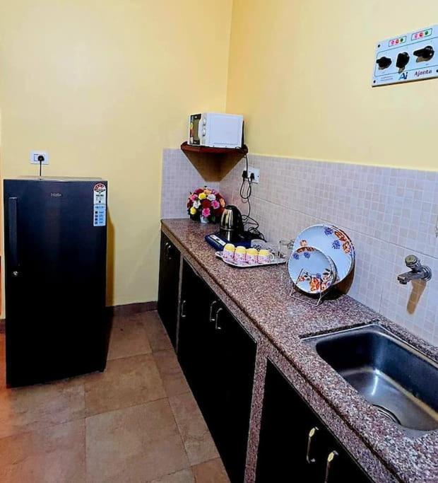 Reev'S Homestay: Luxury 2 Bedroom Apartment Arossim Zewnętrze zdjęcie